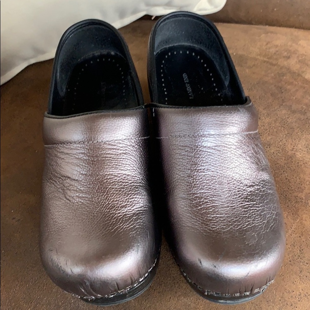Lands End Clogs
